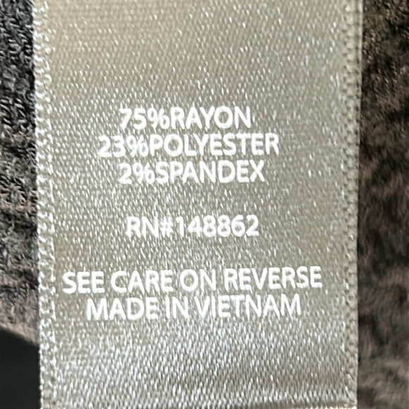 Torrid Peplum Crinkle Flannel Gauze Button Up Top Size 5 - Picture 5 of 11